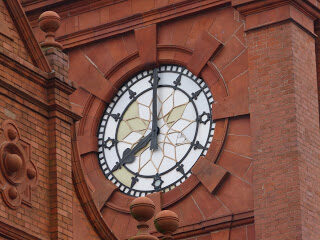 Wheatsheaf clock